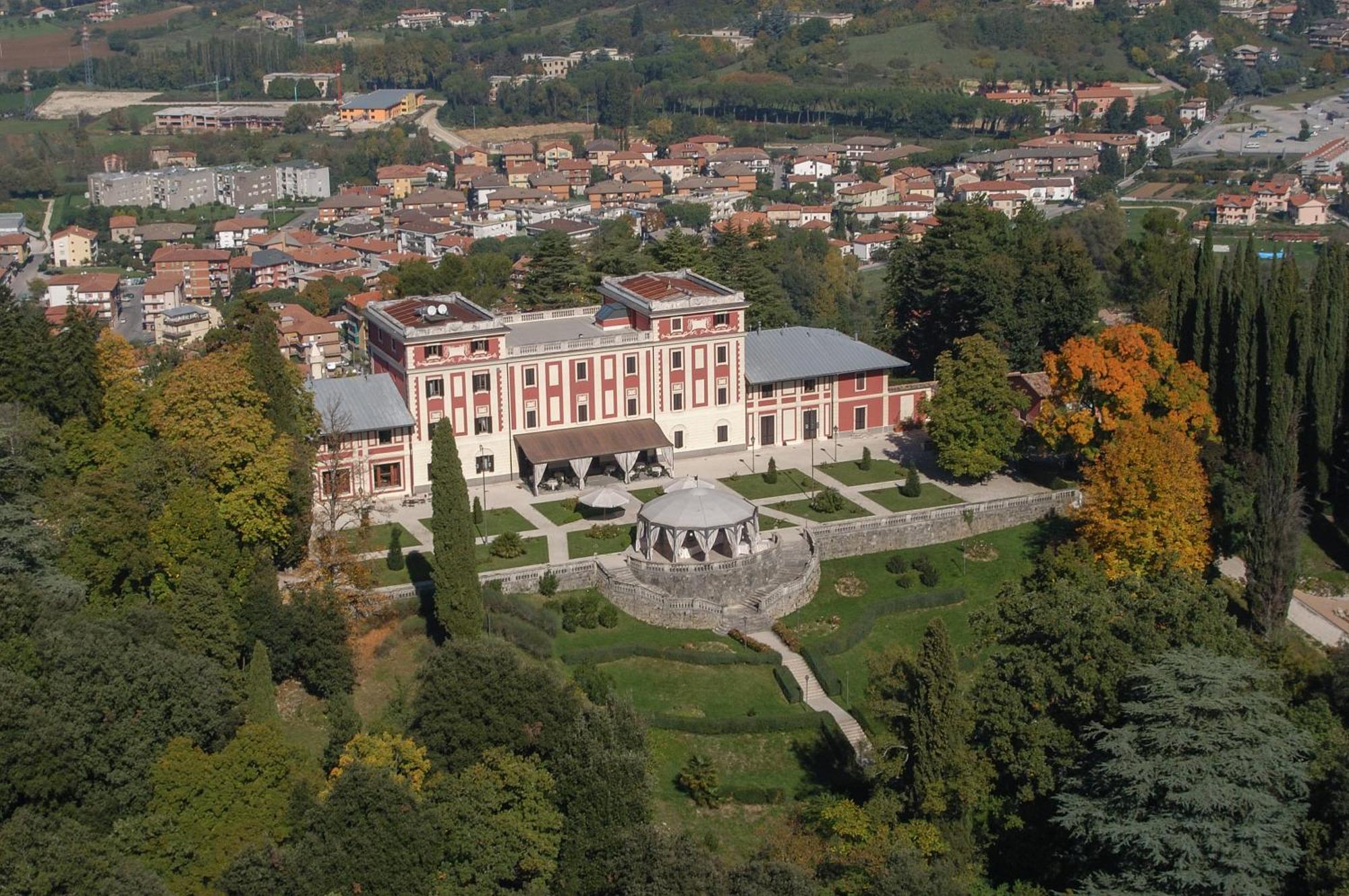 Park Hotel Villa Potenziani Rieti Ngoại thất bức ảnh