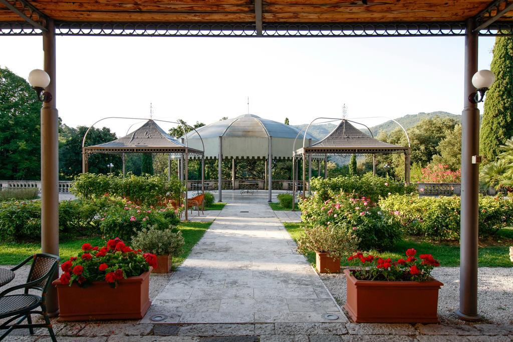 Park Hotel Villa Potenziani Rieti Ngoại thất bức ảnh